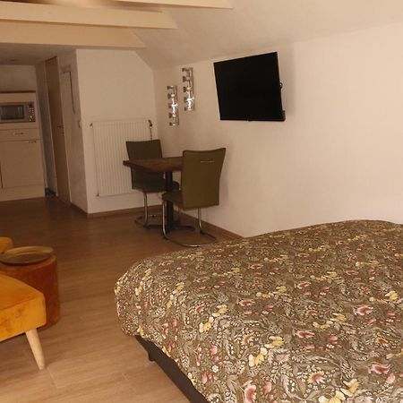 Studio Het Grenspaaltje Nijeveen Buitenkant foto